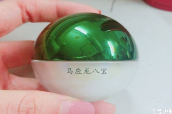 馬應龍八寶眼霜多少錢 馬應龍八寶眼霜的作用 馬應龍八寶眼霜多少錢 馬應龍八寶眼霜的作用