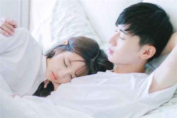 女生聊天敷衍該放棄嗎 女生聊天敷衍還要追嗎 女生聊天敷衍該放棄嗎 女生聊天敷衍還要追嗎