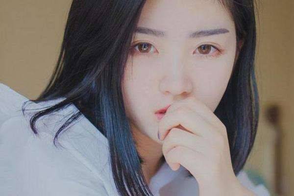 前男友還愛你的表現(xiàn) 男生分手后在想什么 前男友還愛你的表現(xiàn) 男生分手后在想什么