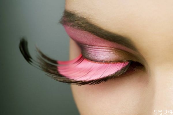 如何挑選假睫毛 如何粘貼假睫毛 如何挑選假睫毛 如何粘貼假睫毛