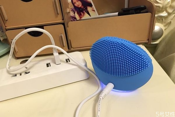 luna洗臉儀充電口防水嗎 不能搭配這些產(chǎn)品使用 luna洗臉儀充電口防水嗎 不能搭配這些產(chǎn)品使用