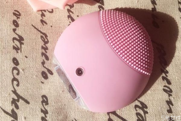 luna洗臉儀值得入手嗎 被無數(shù)安利的清潔產(chǎn)品 luna洗臉儀值得入手嗎 被無數(shù)安利的清潔產(chǎn)品