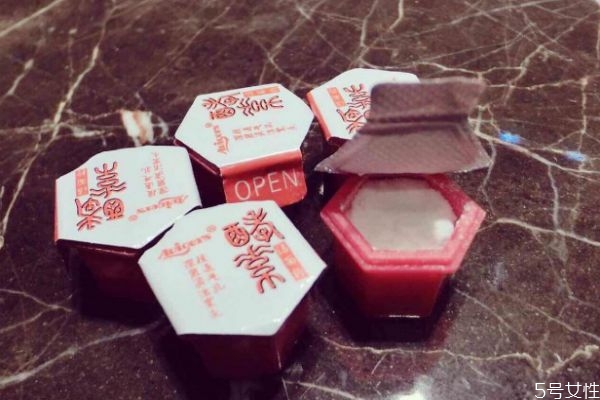 潔面粉適合什么人群使用呢 潔面粉的特點有什么呢 潔面粉適合什么人群使用呢 潔面粉的特點有什么呢