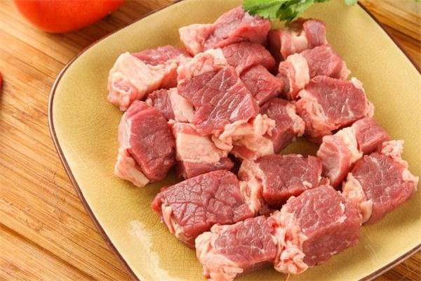 牛腩燉多久才會爛 燉牛腩用熱水還是冷水 牛腩燉多久才會爛 燉牛腩用熱水還是冷水