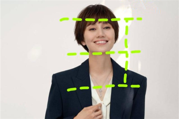 項(xiàng)鏈帶到什么位置合適 項(xiàng)鏈戴到哪里長(zhǎng)度剛好 項(xiàng)鏈帶到什么位置合適 項(xiàng)鏈戴到哪里長(zhǎng)度剛好