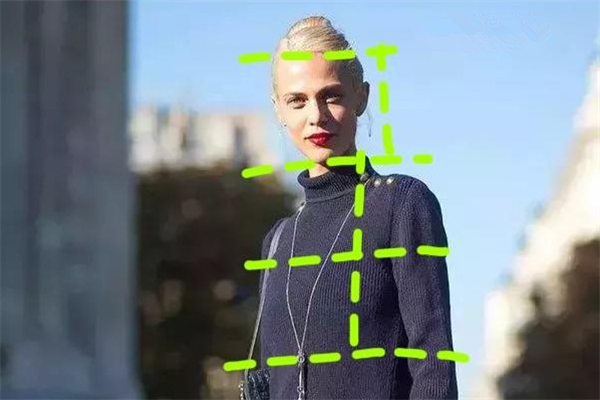 項(xiàng)鏈帶到什么位置合適 項(xiàng)鏈戴到哪里長(zhǎng)度剛好 項(xiàng)鏈帶到什么位置合適 項(xiàng)鏈戴到哪里長(zhǎng)度剛好