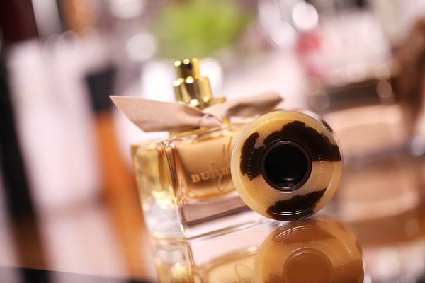 有哪些柔和型的香水 成熟女性選擇怎樣的香水 有哪些柔和型的香水 成熟女性選擇怎樣的香水