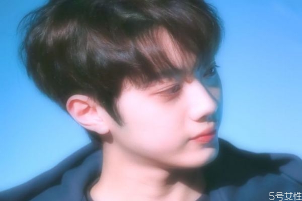 搭訕對(duì)方說害羞不給微信怎么辦 跟女生搭訕說什么 搭訕對(duì)方說害羞不給微信怎么辦 跟女生搭訕說什么