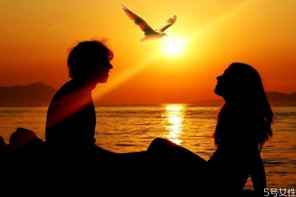 初戀的意義是什么呢 什么是初戀呢 初戀的意義是什么呢 什么是初戀呢