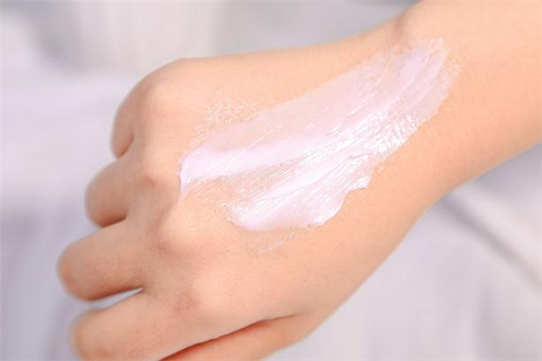 delon紅石榴身體乳可以美白嗎 delon身體乳能去雞皮膚嗎 delon紅石榴身體乳可以美白嗎 delon身體乳能去雞皮膚嗎