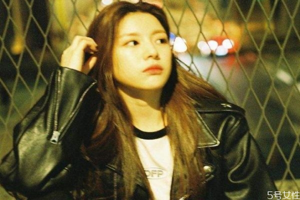 第一次相親要不要帶小禮物 第一次見(jiàn)相親對(duì)象禮物 第一次相親要不要帶小禮物 第一次見(jiàn)相親對(duì)象禮物