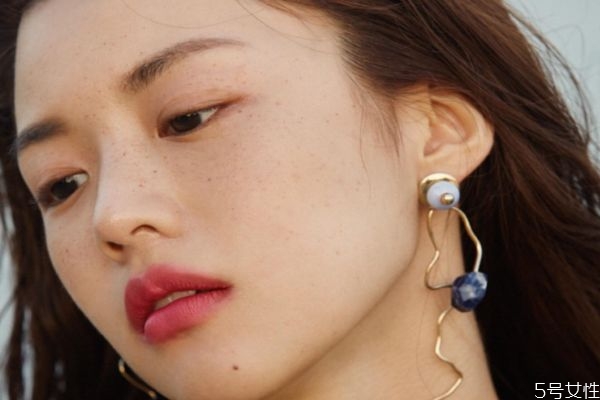 女人和男人聊天的技巧 ?怎么和男生聊天 女人和男人聊天的技巧 ?怎么和男生聊天