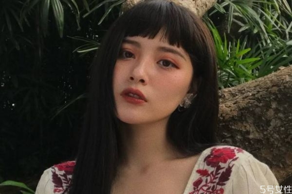 第一次相親吃飯聊什么 相親第一次見(jiàn)面該做什么 第一次相親吃飯聊什么 相親第一次見(jiàn)面該做什么