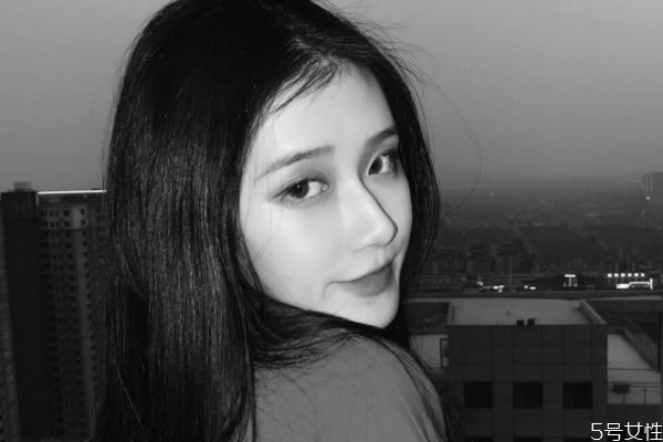 第一次相親吃飯聊什么 相親第一次見(jiàn)面該做什么 第一次相親吃飯聊什么 相親第一次見(jiàn)面該做什么