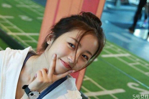 怎么跟喜歡的人暗示說喜歡 喜歡一個人如何暗示 怎么跟喜歡的人暗示說喜歡 喜歡一個人如何暗示