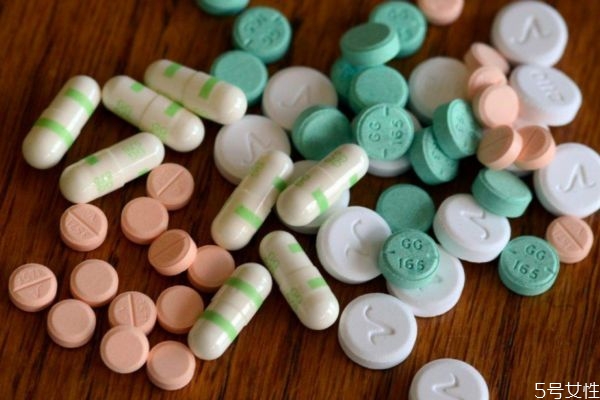 什么是飛蚊癥呢 飛蚊癥有什么危害呢 什么是飛蚊癥呢 飛蚊癥有什么危害呢