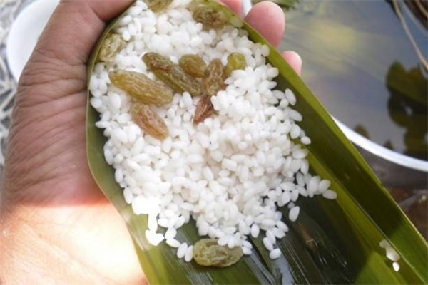 糯米可以補(bǔ)氣嗎 糯米和什么一起吃補(bǔ)氣 糯米可以補(bǔ)氣嗎 糯米和什么一起吃補(bǔ)氣