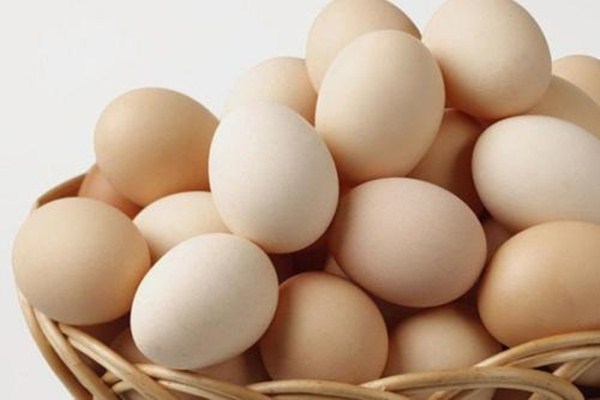 吃雞蛋對(duì)血管有影響嗎 雞蛋每天吃幾個(gè)比較好 吃雞蛋對(duì)血管有影響嗎 雞蛋每天吃幾個(gè)比較好