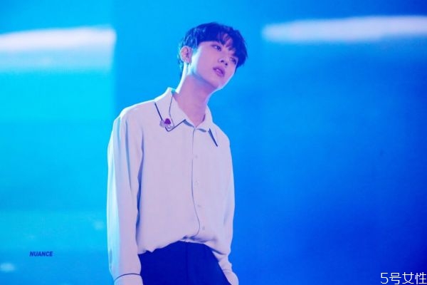 內(nèi)向男生如何追女生聊天 內(nèi)向男生追女生的套路 內(nèi)向男生如何追女生聊天 內(nèi)向男生追女生的套路