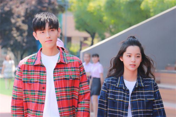 談戀愛(ài)時(shí)有必要談錢嗎 談戀愛(ài)時(shí)男生該不該多花錢