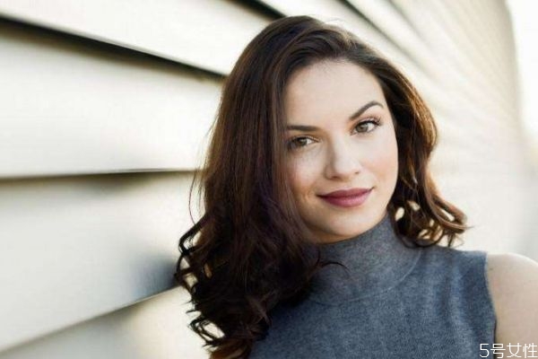 高情商的女性表現(xiàn)有什么呢 怎樣做到高情商女性 高情商的女性表現(xiàn)有什么呢 怎樣做到高情商女性