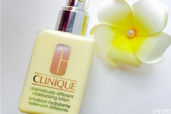 倩碧小黃油能當(dāng)乳液?jiǎn)?倩碧黃油有什么功效 倩碧小黃油能當(dāng)乳液?jiǎn)?倩碧黃油有什么功效