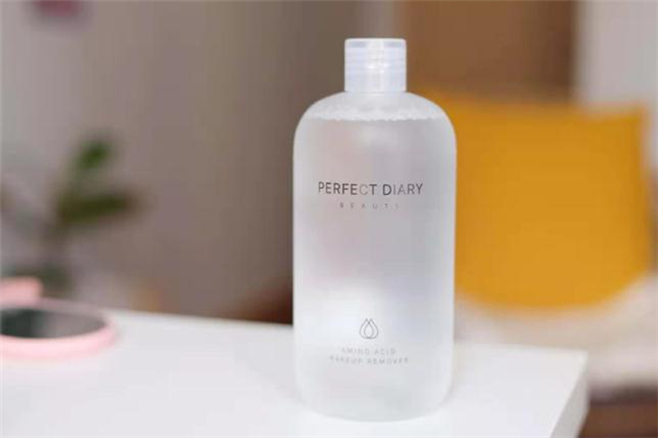 完美日記白胖子卸妝水會(huì)過敏嗎 完美日記卸妝水會(huì)刺激嗎 完美日記白胖子卸妝水會(huì)過敏嗎 完美日記卸妝水會(huì)刺激嗎