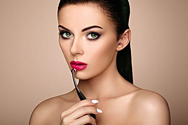 皮膚敏感的人如何化妝 敏感性皮膚有什么特點 皮膚敏感的人如何化妝 敏感性皮膚有什么特點