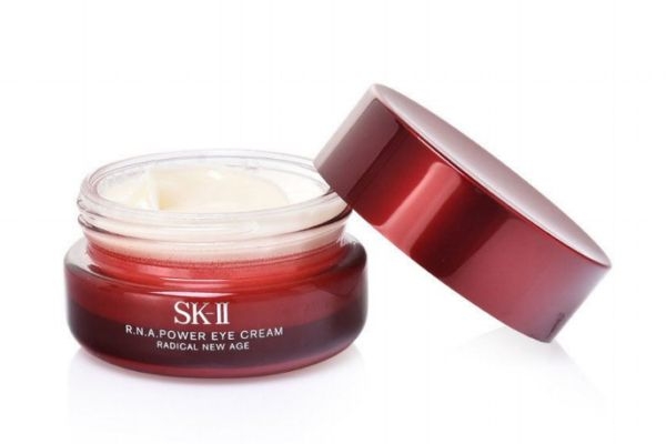 眼霜真的有用嗎 眼霜的正確使用方法有什么呢 眼霜真的有用嗎 眼霜的正確使用方法有什么呢