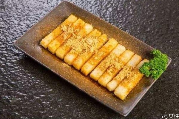 年糕怎么做好吃呢 做年糕的主要材料是什么呢 年糕怎么做好吃呢 做年糕的主要材料是什么呢