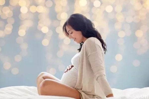 孕婦狐臭可以涂什么 孕婦狐臭用藥需注意 孕婦狐臭可以涂什么 孕婦狐臭用藥需注意