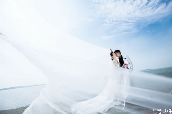 閃婚是指多久結(jié)婚 閃婚的意義 閃婚是指多久結(jié)婚 閃婚的意義