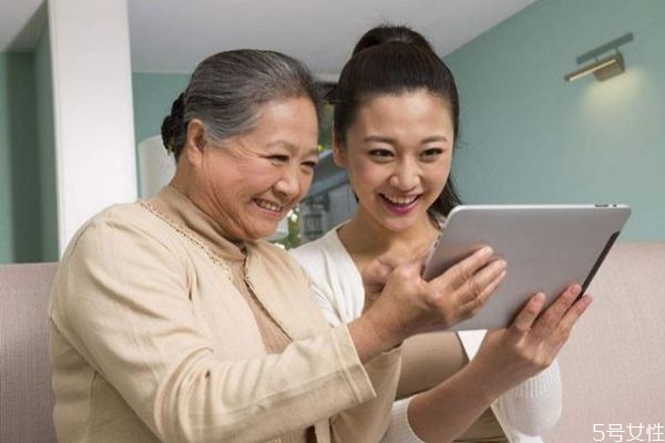 男人如何處理婆媳關系 聰明男人處理婆媳關系