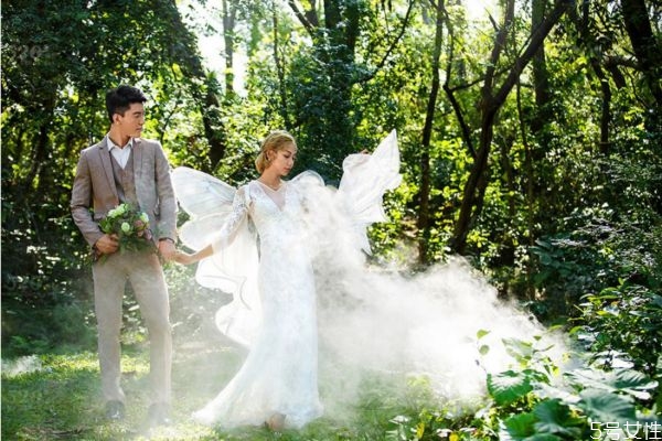 嫁給愛情還是嫁給金錢 結(jié)婚物質(zhì)重要還是愛情 嫁給愛情還是嫁給金錢 結(jié)婚物質(zhì)重要還是愛情