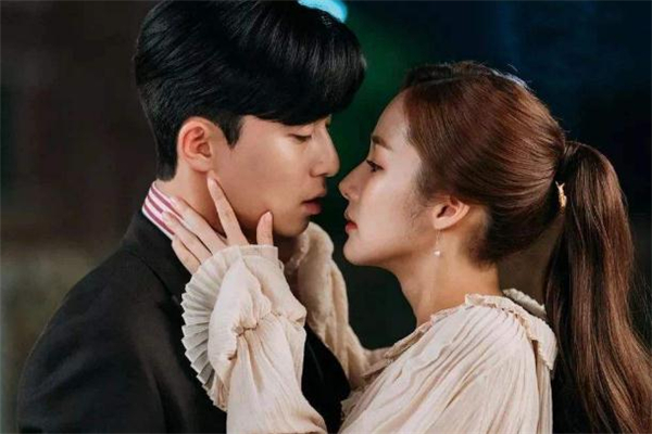 感情中主動和倒貼的區(qū)別 女生主動和倒貼的區(qū)別是什么 感情中主動和倒貼的區(qū)別 女生主動和倒貼的區(qū)別是什么