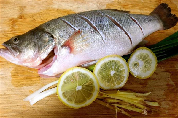鱸魚和什么一起吃好 鱸魚和什么搭配最有營養(yǎng) 鱸魚和什么一起吃好 鱸魚和什么搭配最有營養(yǎng)