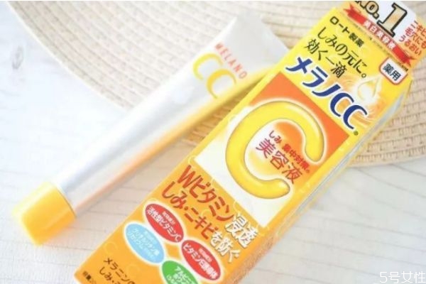 樂敦cc對舊痘印有效嗎 樂敦cc美容液介紹 樂敦cc對舊痘印有效嗎 樂敦cc美容液介紹