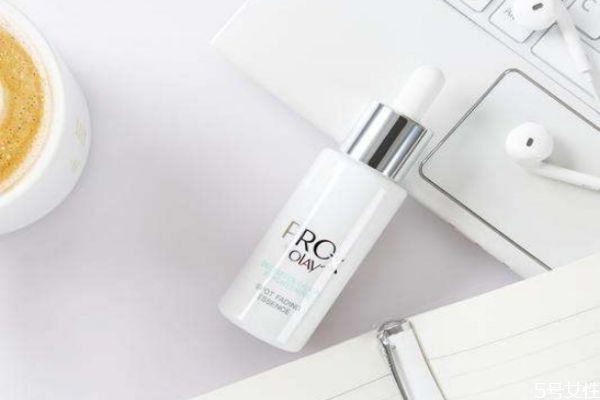 olay淡斑小白瓶怎么使用 olay小白瓶適合男生嗎 olay淡斑小白瓶怎么使用 olay小白瓶適合男生嗎