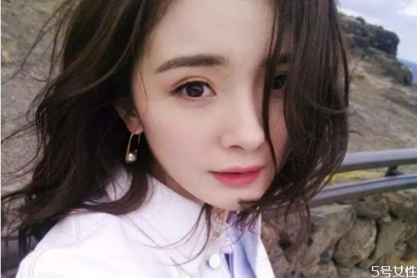 聰明的女人該怎么處理感情 聰明的女人會這樣對待男人 聰明的女人該怎么處理感情 聰明的女人會這樣對待男人