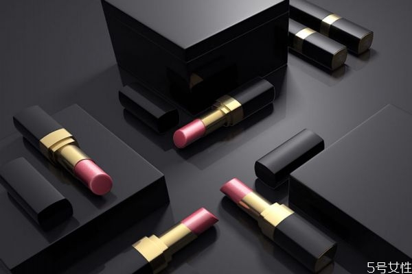 經(jīng)?；瘖y真的很傷皮膚嗎 應(yīng)不應(yīng)該使用化妝品呢