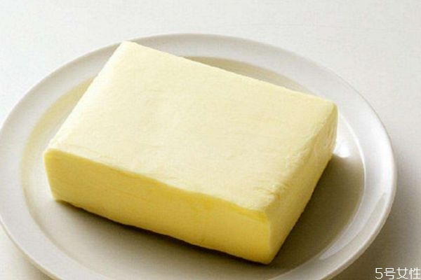 黃油的熱量高嗎 吃黃油會長胖嗎 黃油的熱量高嗎 吃黃油會長胖嗎
