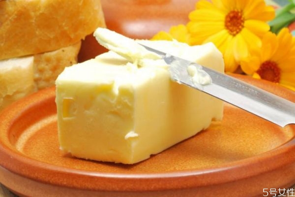 黃油可以怎么存放呢 黃油一般可以放多久呢 黃油可以怎么存放呢 黃油一般可以放多久呢