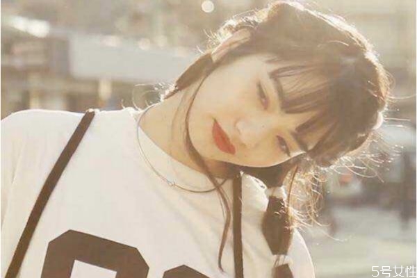 情侶三觀不合具體表現(xiàn)有哪些 三觀不合的情侶能長久嗎 情侶三觀不合具體表現(xiàn)有哪些 三觀不合的情侶能長久嗎