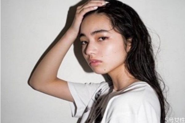 情侶三觀不合具體表現(xiàn)有哪些 三觀不合的情侶能長久嗎 情侶三觀不合具體表現(xiàn)有哪些 三觀不合的情侶能長久嗎