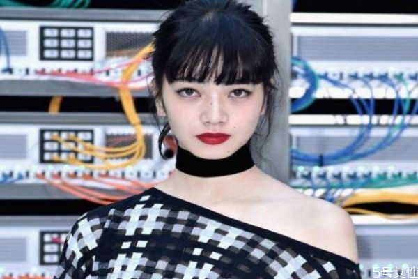 男生冷淡期女生要不要主動(dòng) 情侶怎么做感情不會(huì)厭倦 男生冷淡期女生要不要主動(dòng) 情侶怎么做感情不會(huì)厭倦