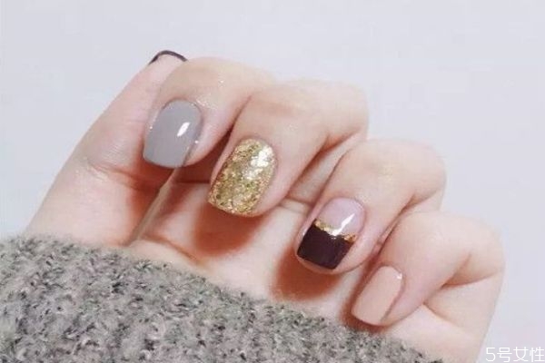 指甲油為什么會(huì)變干變稠 如何判斷指甲油是否過期 指甲油為什么會(huì)變干變稠 如何判斷指甲油是否過期