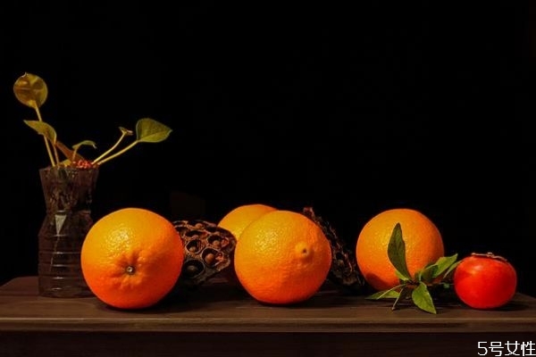 ?臍橙的作用與功效 臍橙的挑選法則 ?臍橙的作用與功效 臍橙的挑選法則