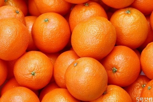 ?臍橙的作用與功效 臍橙的挑選法則 ?臍橙的作用與功效 臍橙的挑選法則