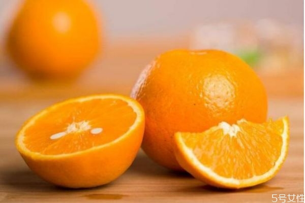 孕婦吃臍橙會(huì)讓讓寶寶黃嗎 孕婦吃臍橙有什么好處 孕婦吃臍橙會(huì)讓讓寶寶黃嗎 孕婦吃臍橙有什么好處