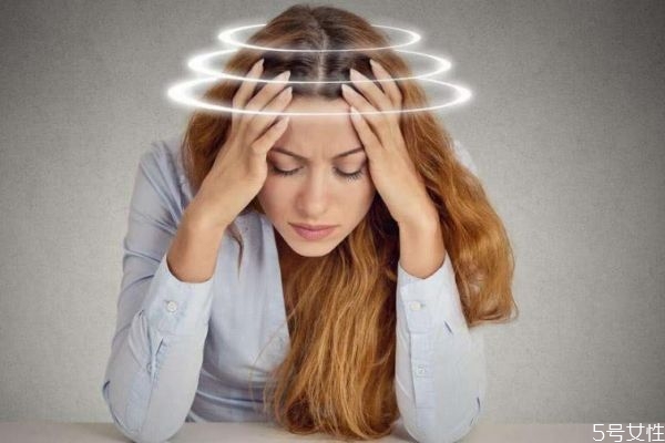 早上起床為什么會頭暈?zāi)?造成早上頭暈的原因有什么呢 早上起床為什么會頭暈?zāi)?造成早上頭暈的原因有什么呢